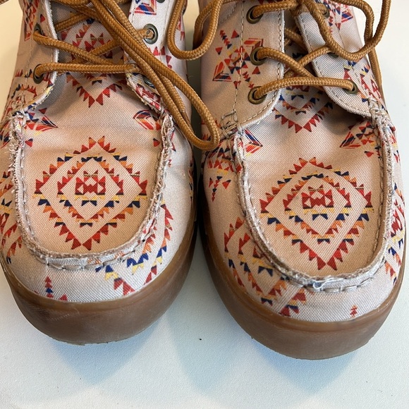 Sun and Stone - 9.5, canvas tie boat shoes - Picture 2 of 6